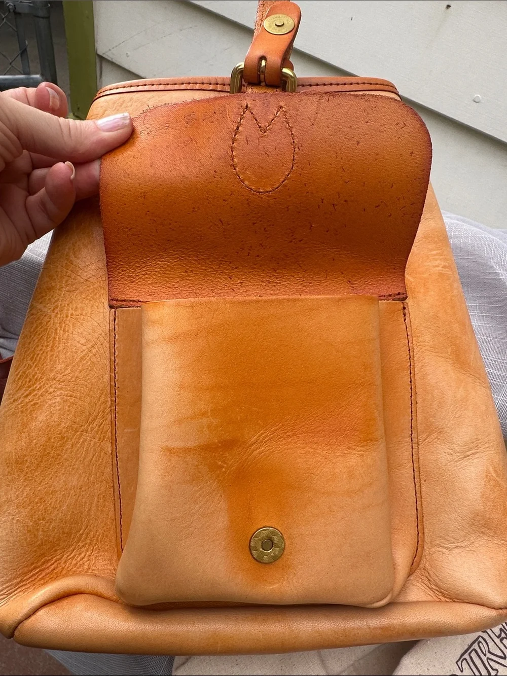 Old Trend Tan Leather Backpack - Classic Women's Backpack